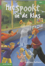 Het spookt in de klas - E. Pullens (ISBN 9789020681550)