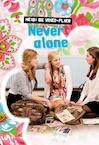 Never alone (e-Book) - Heidi de Vries-Flier (ISBN 9789462781672)